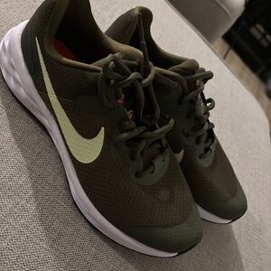 Nike Boys Running Shoes